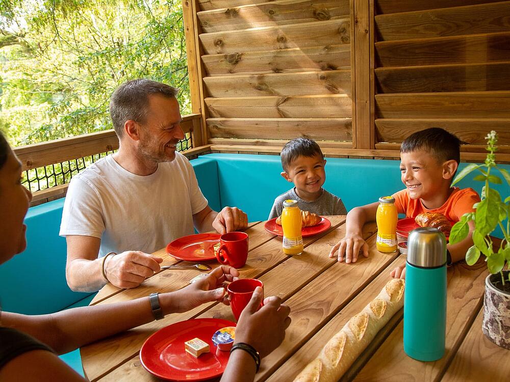 Camping Castel Camping Parc de Fierbois Sainte Catherine de Fierbois Centre-Val de Loire 2